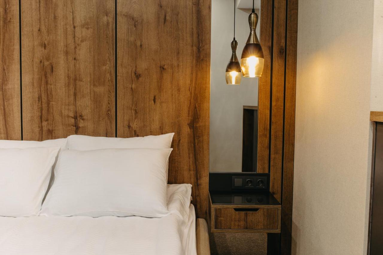 Hotel Sky Station Тбілісі Екстер'єр фото