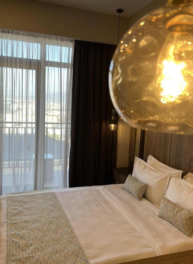 Hotel Sky Station Тбілісі Екстер'єр фото