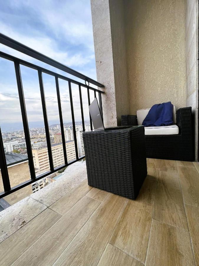 Hotel Sky Station Тбілісі Екстер'єр фото