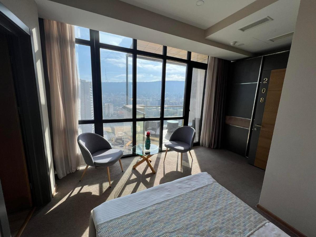 Hotel Sky Station Тбілісі Екстер'єр фото