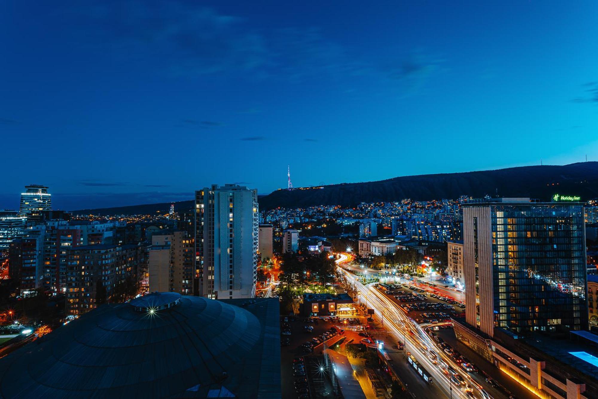 Hotel Sky Station Тбілісі Екстер'єр фото