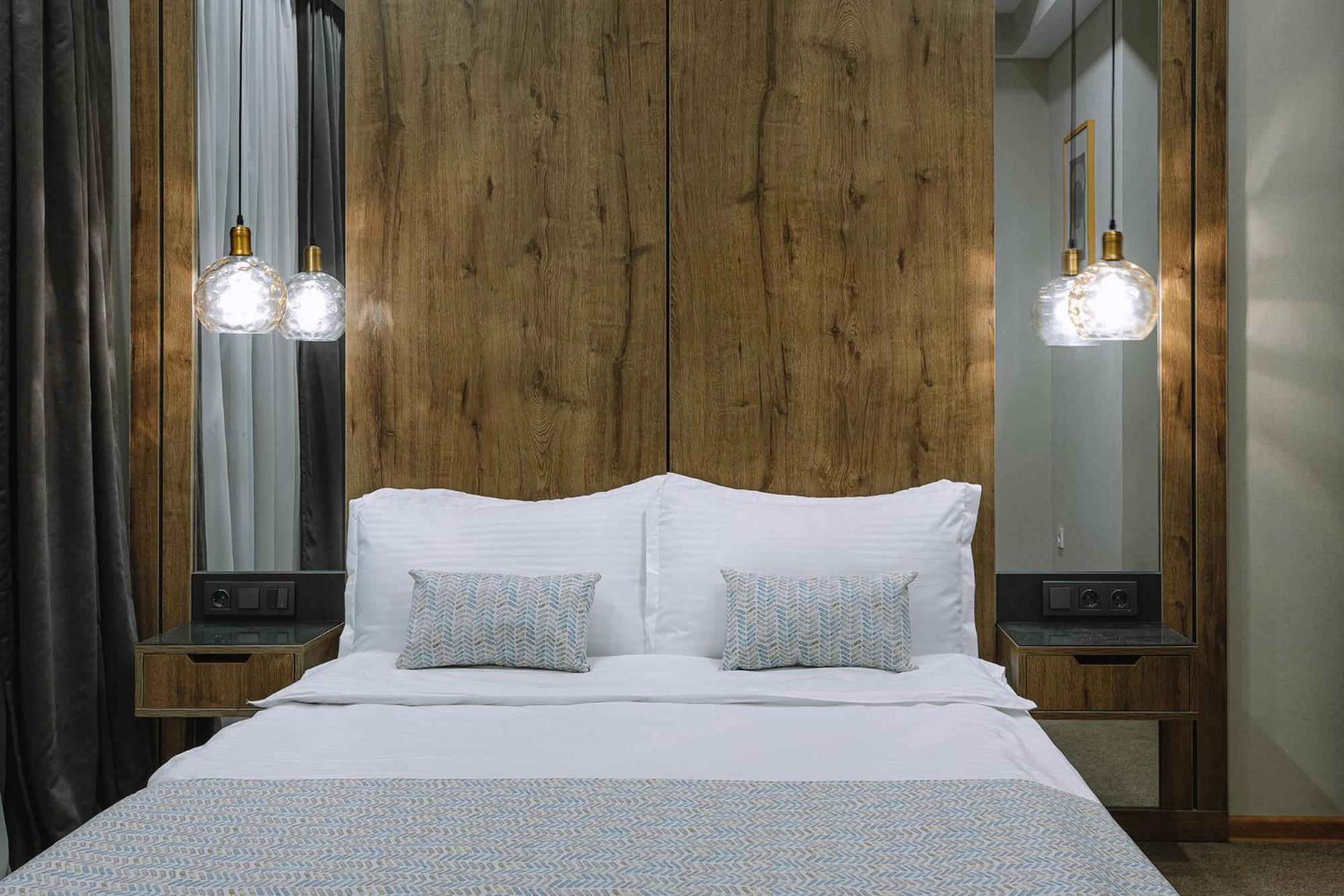 Hotel Sky Station Тбілісі Екстер'єр фото