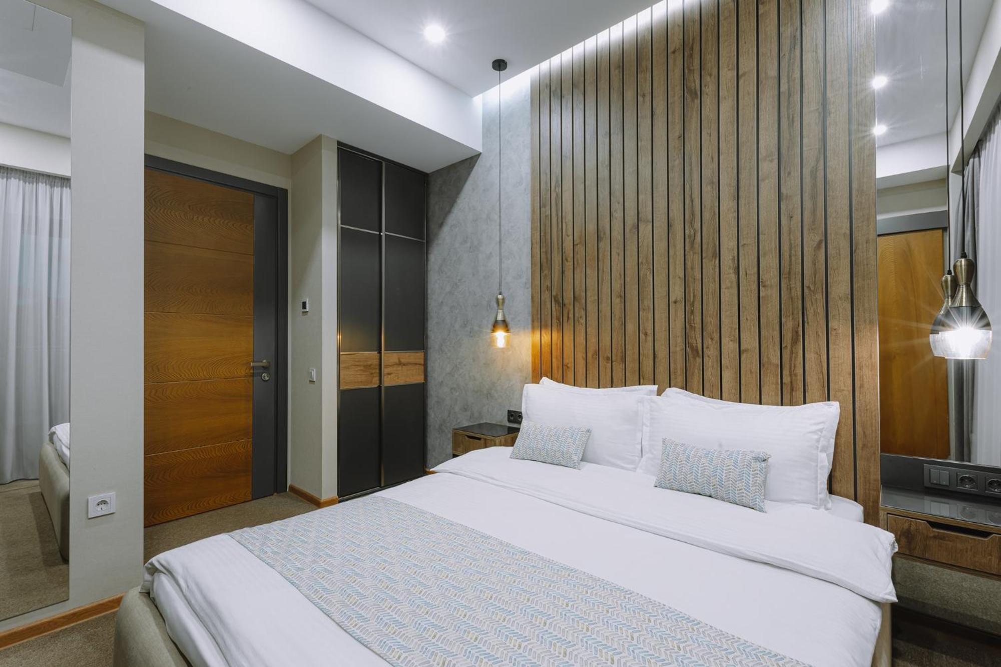 Hotel Sky Station Тбілісі Екстер'єр фото